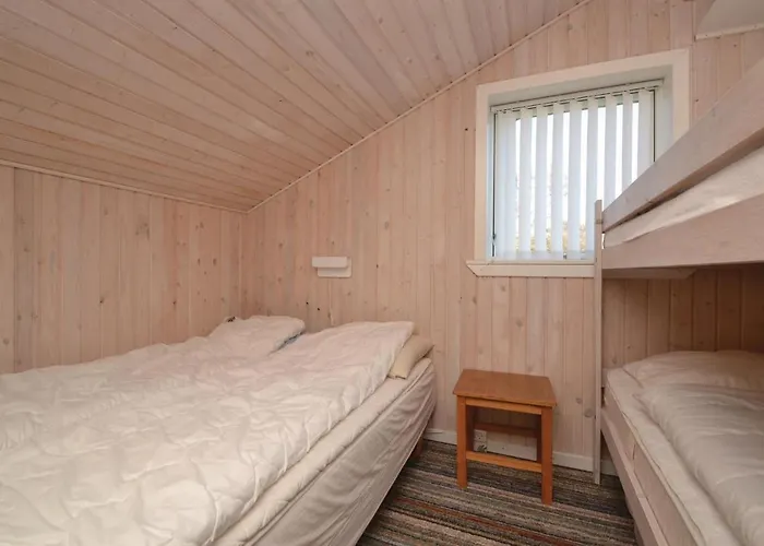Two-bedroom In Holiday home Fano